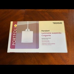 5 Pendant light with fabric lamp shade.